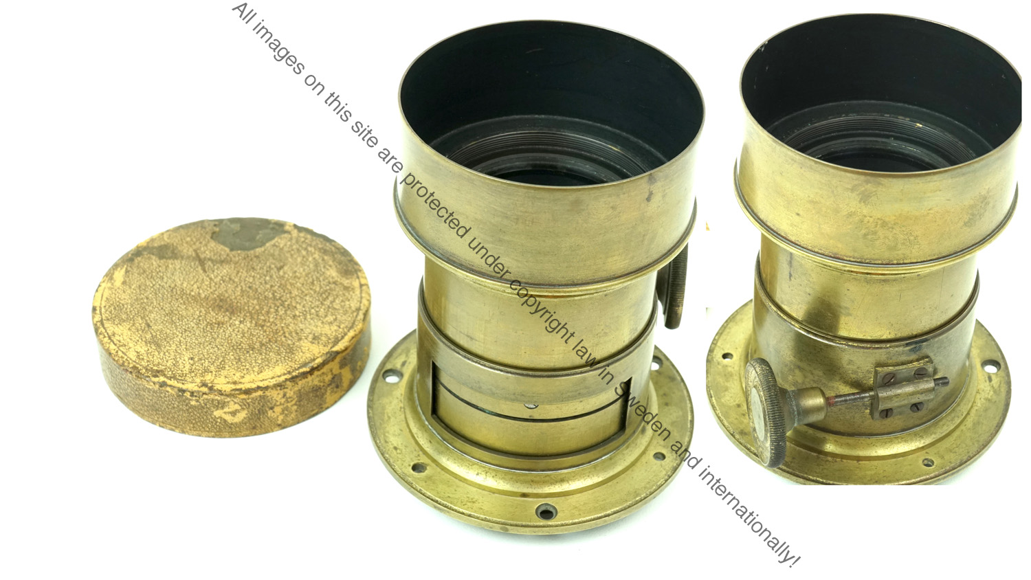 Unmarked Petzval lens1